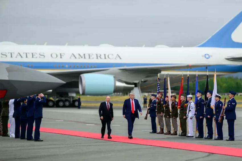 Польская пресса раскручивает термин «пакт» в отношении переговоров России и США