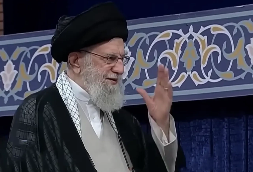 Аятолла ответил на угрозы Трампа