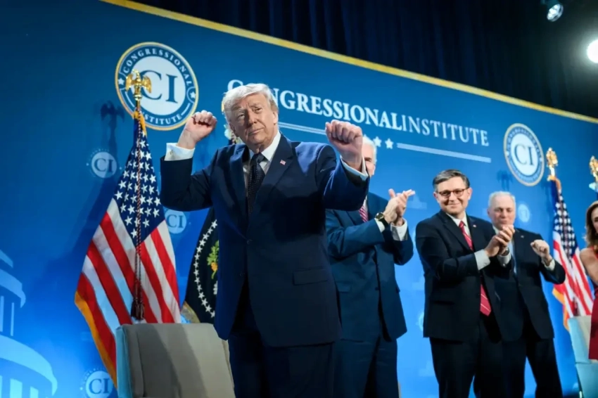 «Ярость Эпштейна»: американский журналист троллит «успехи» операции в Иране